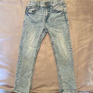 The skinny pant jeans from Zara for kids size 4-5